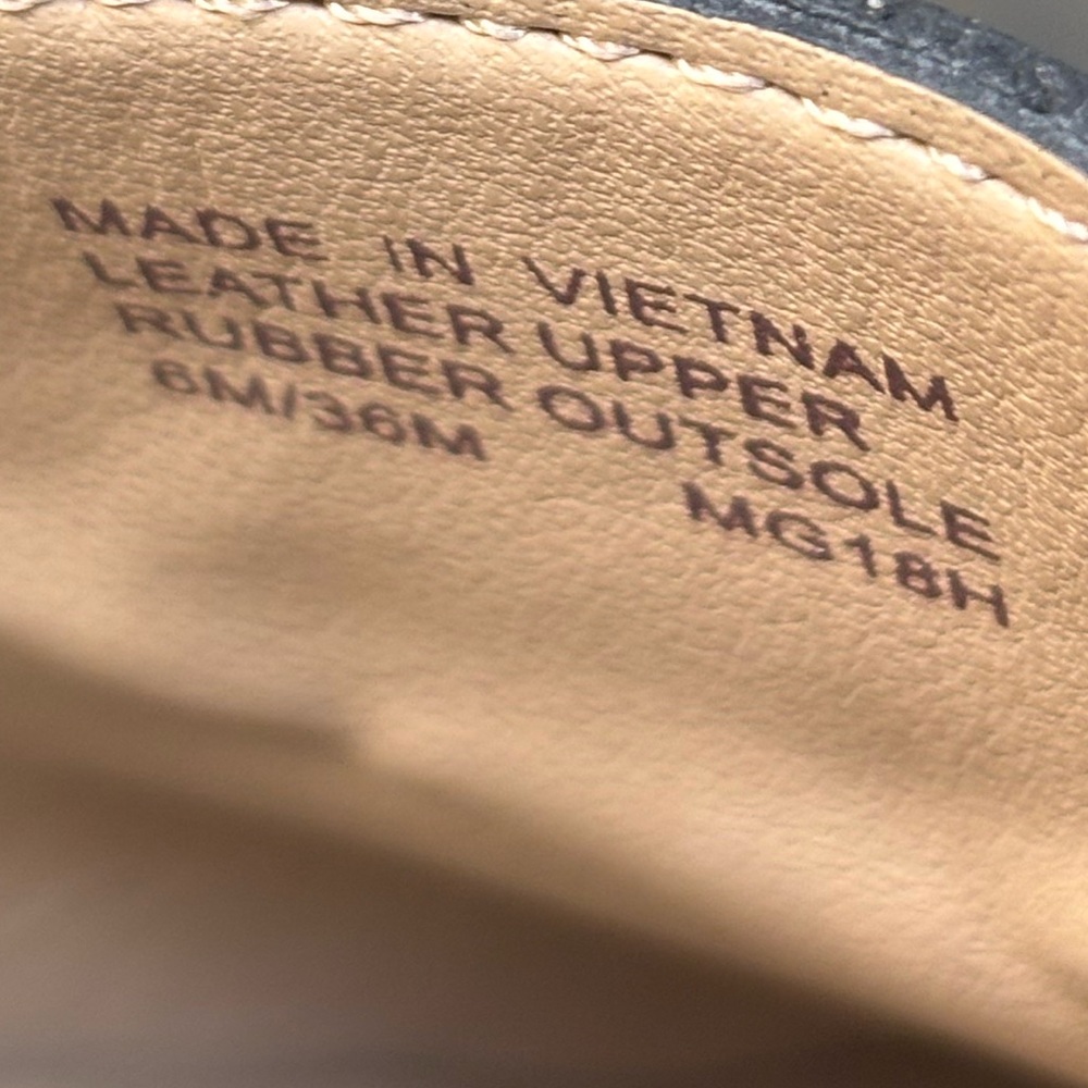 MICHAEL Michael Kors Daisy Moccasin - Picture 12 of 12